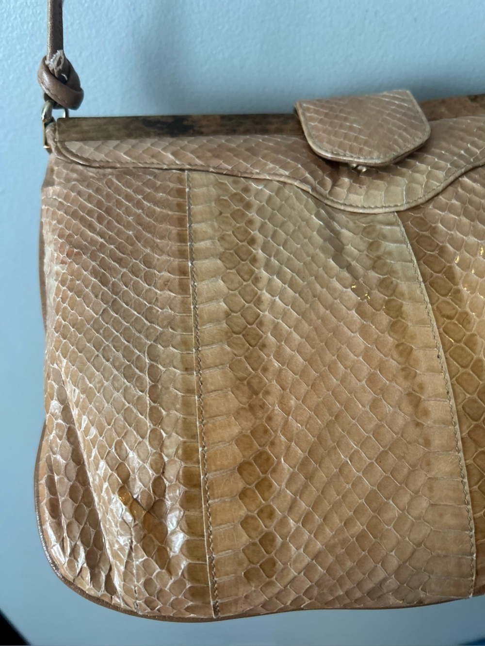 Vintage 70s snakeskin purse - Picture 9 of 16